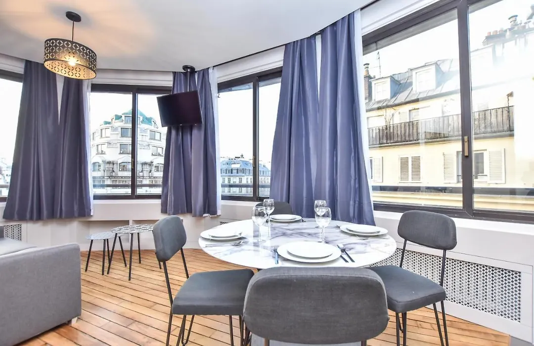 Cmg Residence Opera-1