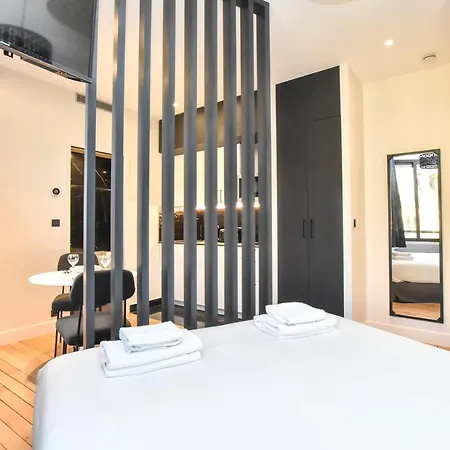 Cmg Residence Opera-3